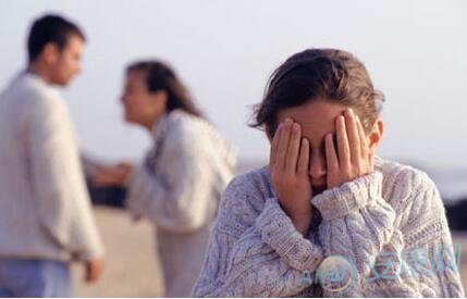 非常担心女友出轨_老是担心对象出轨_老是担心怀疑老婆出轨