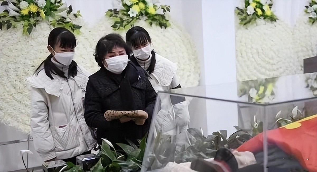 女人老公死后自己有什么想法_女人老公死后自己有什么想法_有想法有魄力的女人