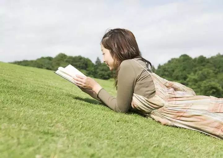 读书时间 | 好书推荐--让女生更有魅力的10本书（暮雪纷纷）