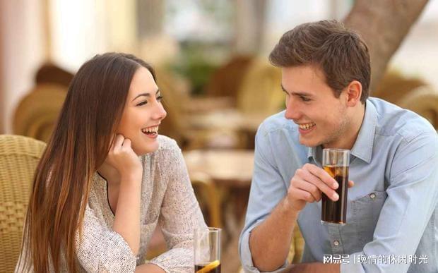 <b>《高情商聊天术》：男人学习这3个聊天技巧，能“征服”女人的心</b>