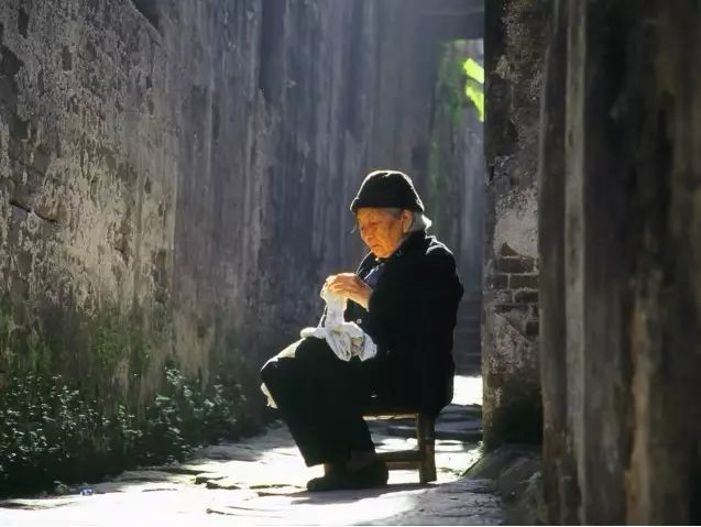 送女生花写贺卡_送花追求女孩写贺卡_送花给正在追的女生贺卡写什么