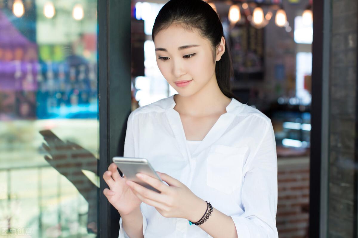 难为女人红_女孩难为追求者_为难女人的往往是女人