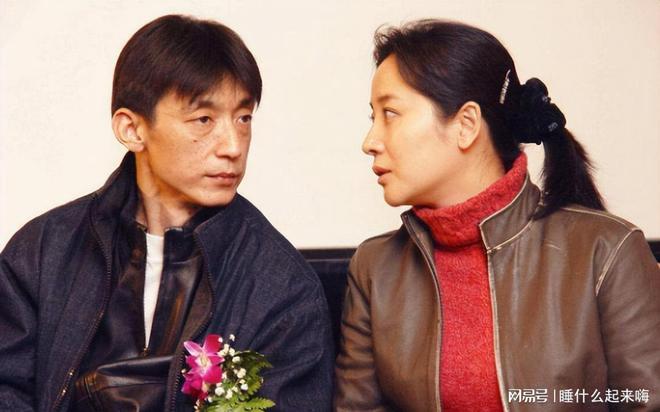 出轨老婆要离婚我该说什么_55岁老婆出轨_出轨老婆还会重新爱上老公吗