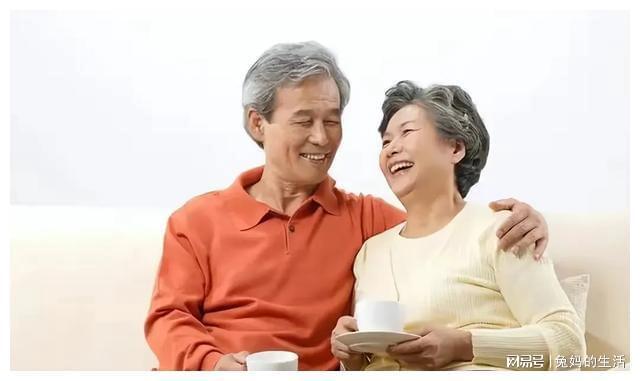 女友出轨痛哭求原谅_出轨求女朋友原谅_出轨求原谅文案