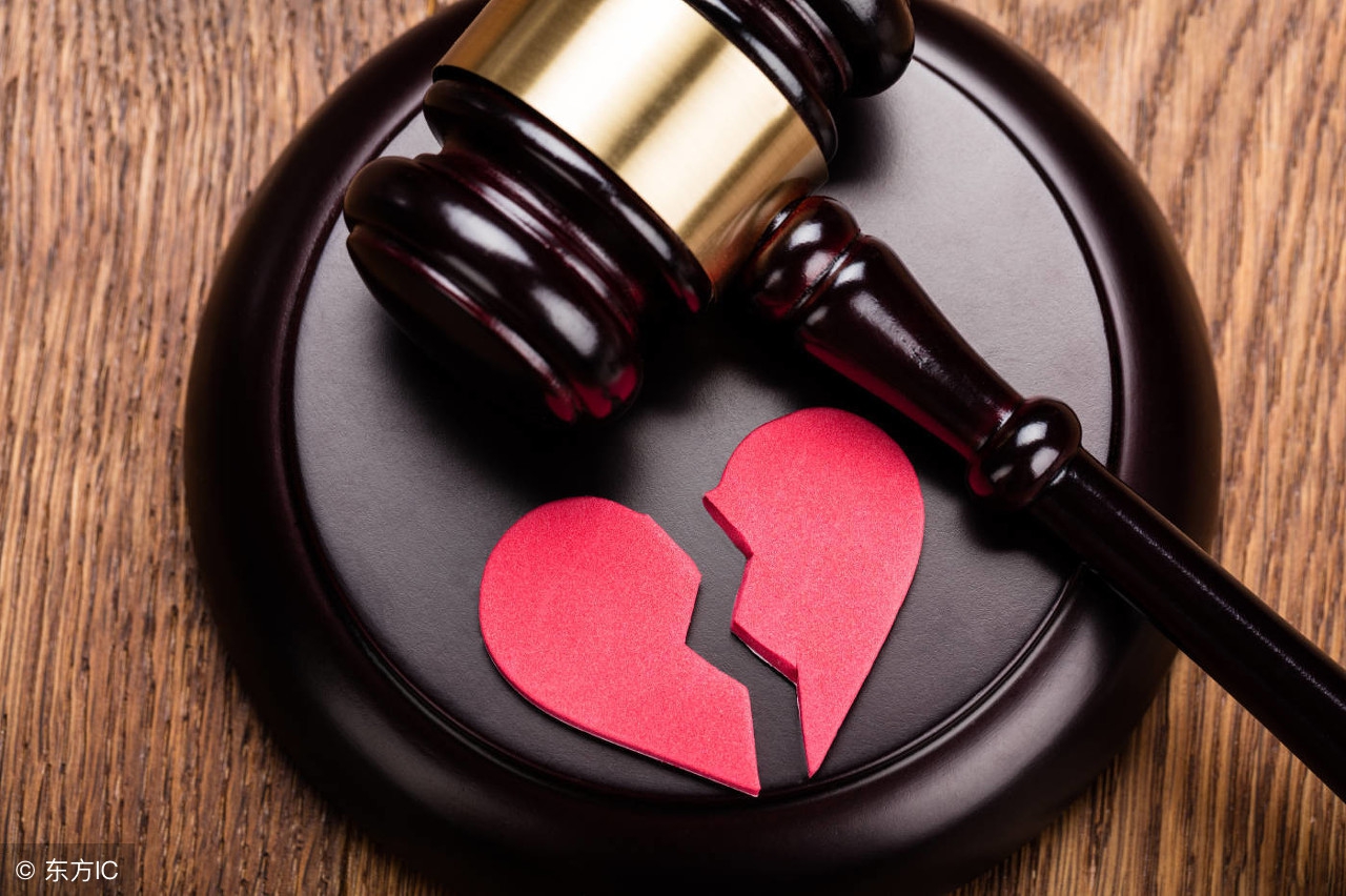 离婚官司被告如何增加诉讼请求，范本怎