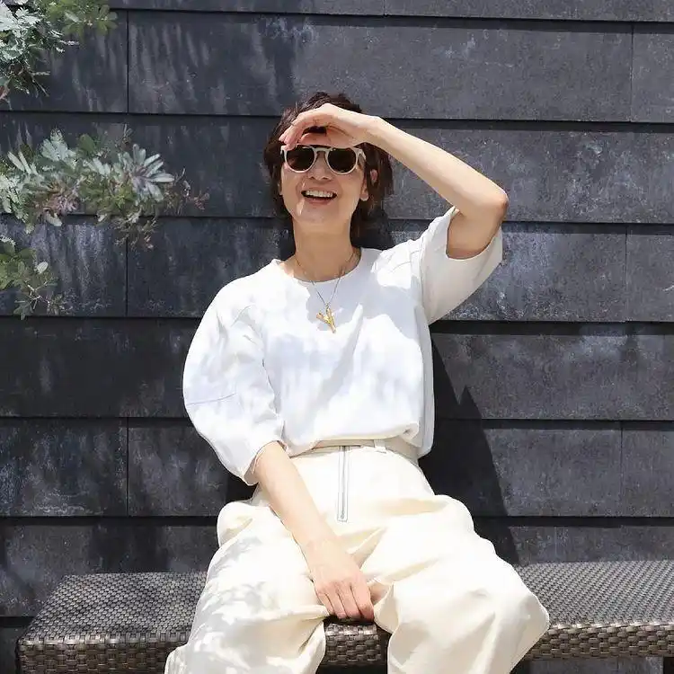 女人读什么书提升自己_读书能使女人提高修养_读书会让女人更智慧