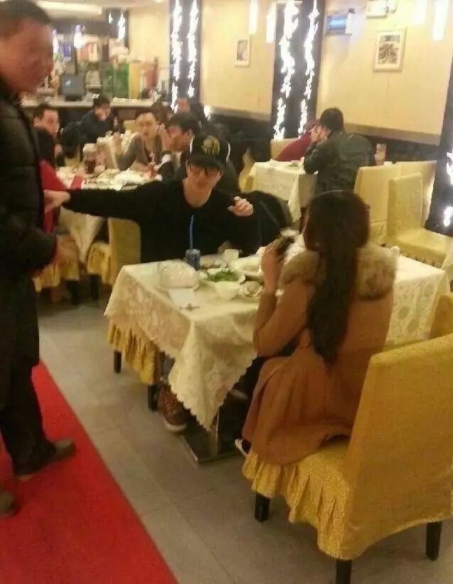 女友出轨后分手半年了现在要求复合_我出轨了前女友还要找我复合_女友出轨后悔求复合