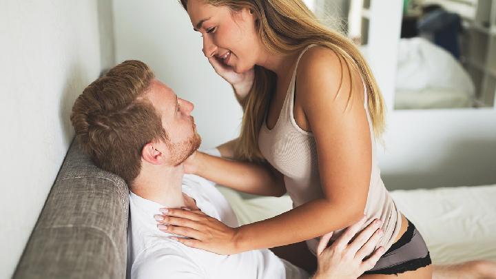 <strong>如何做一个娇艳的女人？女性如何提升自</strong>