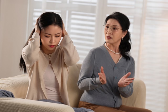夫妻家务矛盾解决_婚姻沟通技巧_中年夫妻性生活技巧要注重安全