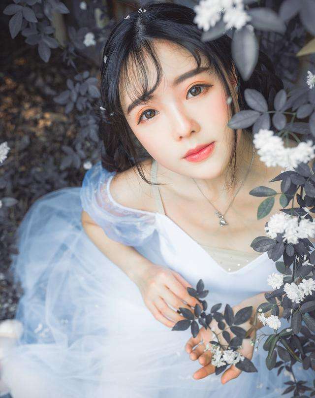 吸引女生注意力的开场白_女生搭讪开场白技巧_和女生搭讪有那么开场白